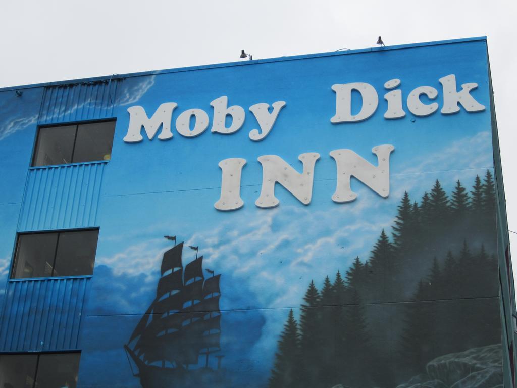 Moby Dick Inn Прінс-Руперт Екстер'єр фото